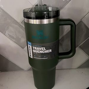 Brand new Stanley 40 oz Adventure Quencher in spirulina.